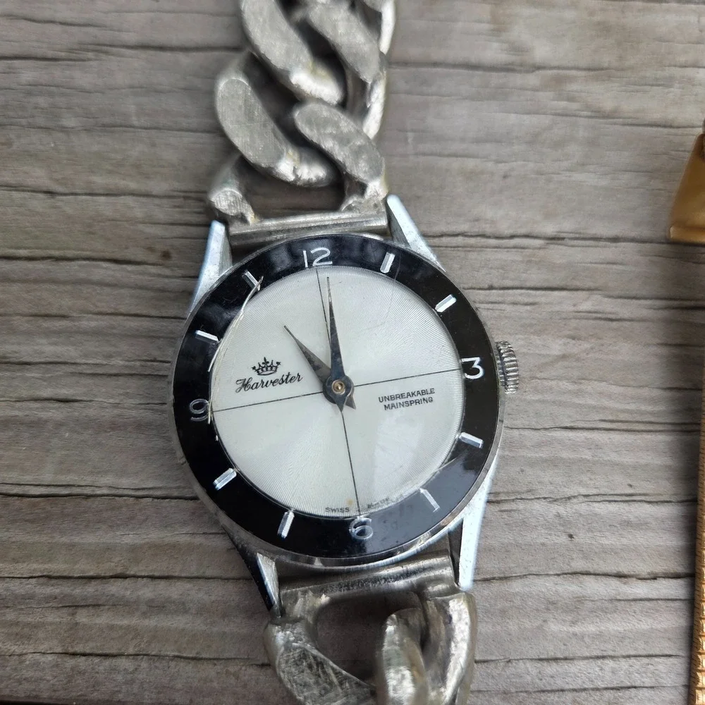 Lot of 4 Vintage Watches Benrus Diamond Quartz Timex Indiglo For Parts Repair